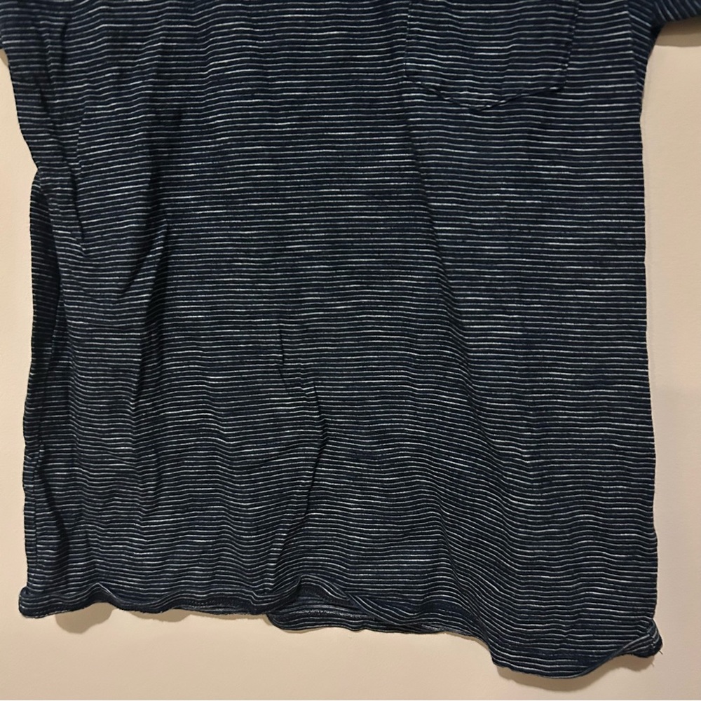 Everlane Shirt Navy Blue Striped Women's Small Short Sleeve Crew Neck Pocket Tee - Picture 3 of 7